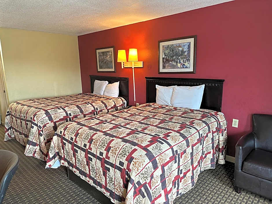 Royal Inn - Anniston