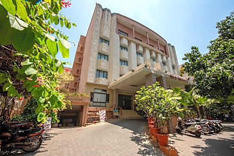 Hotel Surguru