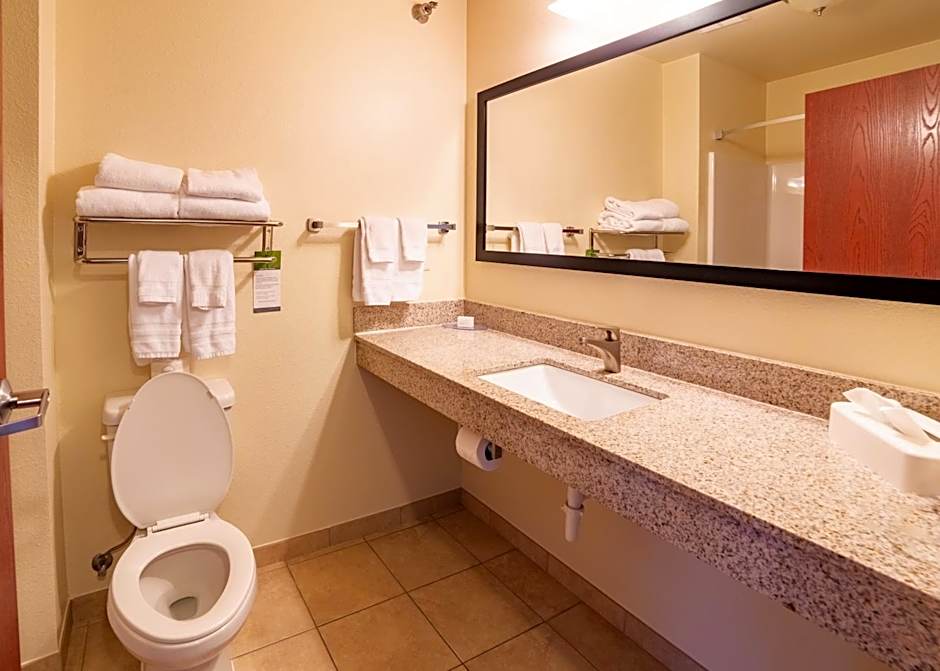 Cobblestone Inn and Suites - Eaton