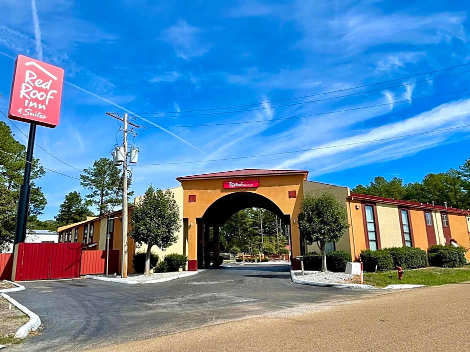 Red Roof Inn & Suites Jackson - Richland