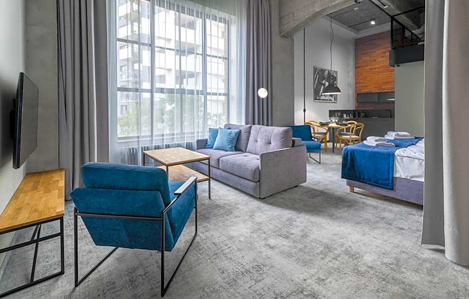 MONTOWNIA Lofts & Experience