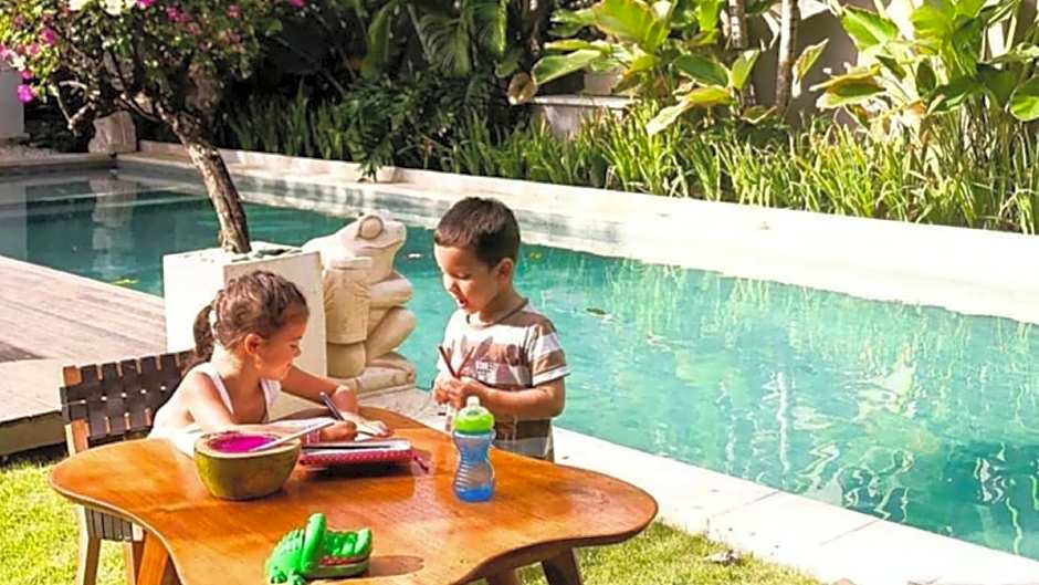 Chandra Bali Villas