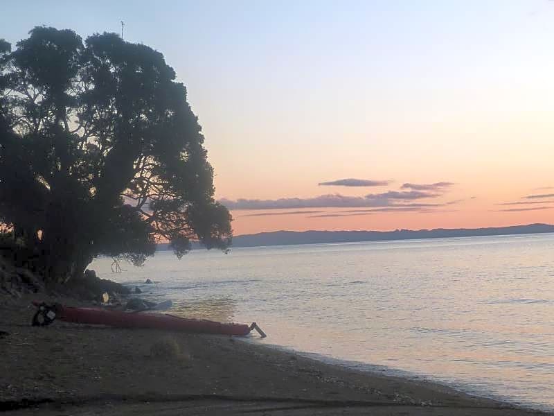 Pohutukawa Coast B&B