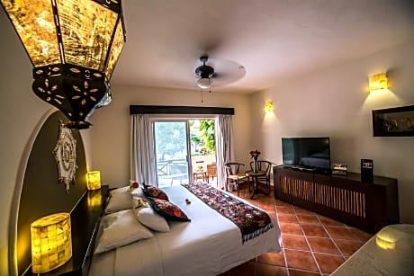 Deluxe King Studio