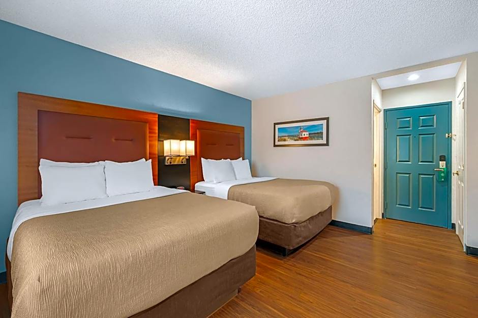 Quality Inn & Suites At Coos Bay