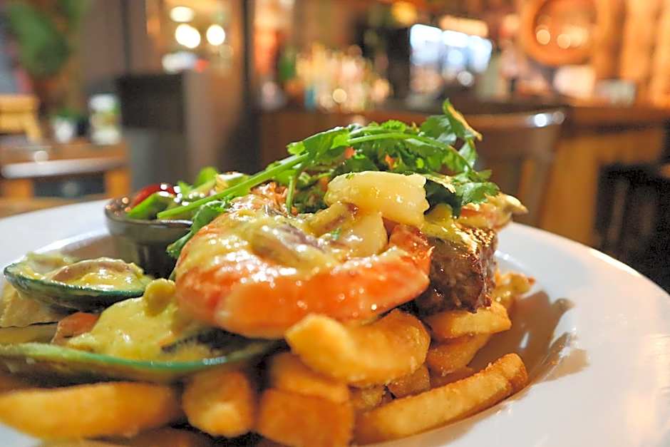 Parklands Motorlodge & Holiday Park