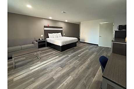 King Room - Non-Smoking