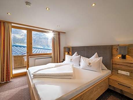 Economy Double Room with Balcony