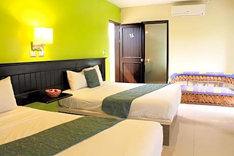 Triple Room