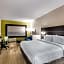 Holiday Inn Express & Suites Jacksonville - Town Center By IHG
