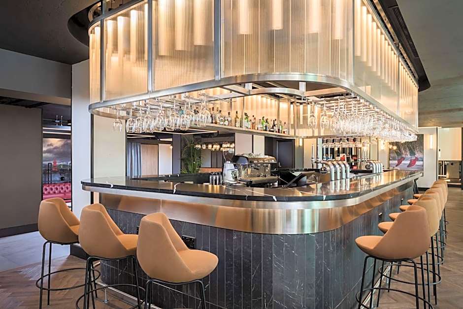 Radisson Red London Heathrow