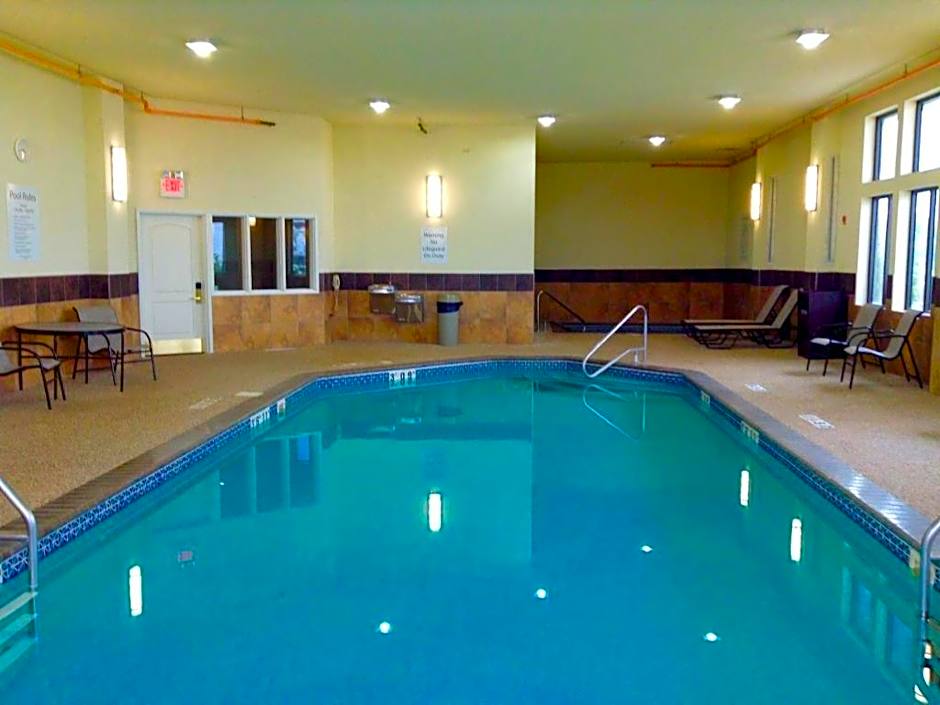 Holiday Inn Express & Suites Winner By IHG