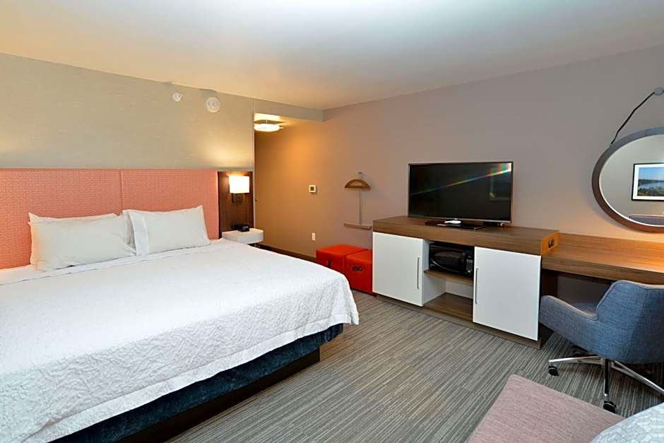 Hampton Inn By Hilton & Suites Menomonie