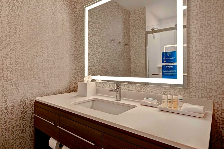 Home2 Suites By Hilton Lincolnshire Chicago, IL