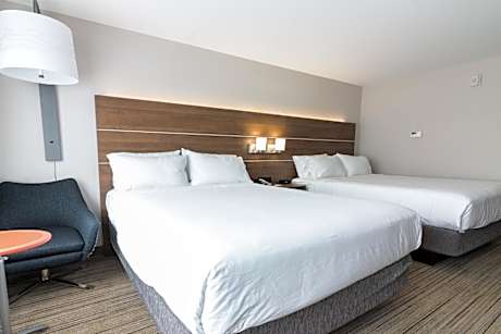 Queen Room with Two Queen Beds - Hearing Accessible/Non-Smoking