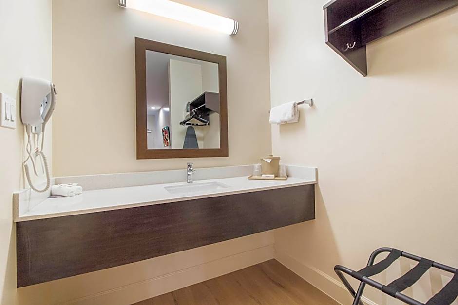 Red Roof Inn Houston - Willowbrook