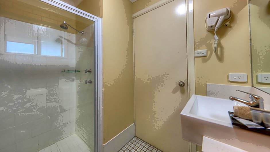 Rosebourne Gardens Motel