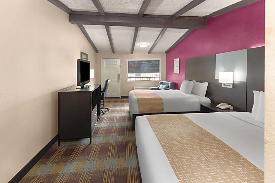 Travelodge by Wyndham New Braunfels