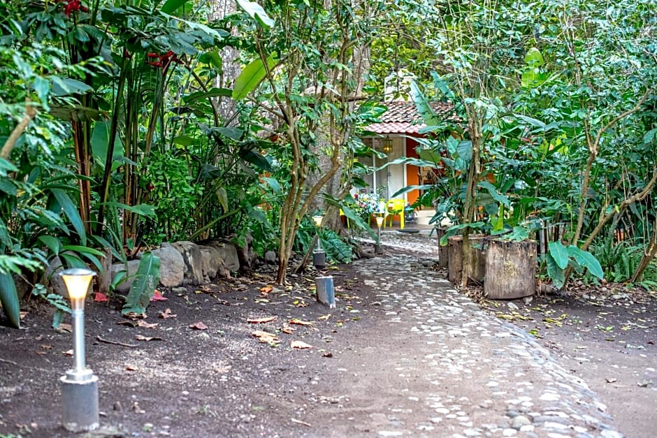 Htl & Villas Comala, alberca , parking, centricas, Petfriendly
