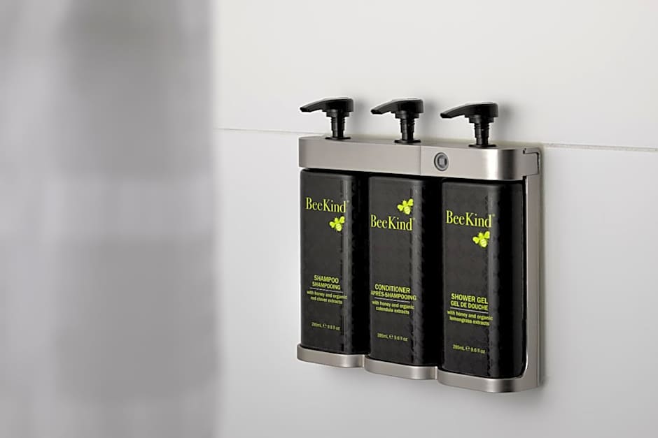 Peaks Hotel and Suites