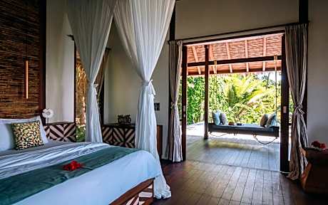 Kulewe Villa with Private Pool