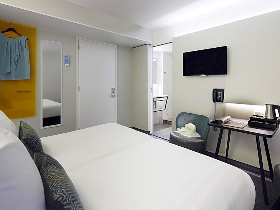 Ibis Styles Amsterdam CS Hotel