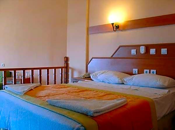 Amos Hotel