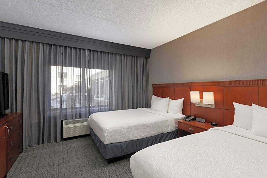 Courtyard by Marriott Denver Central Park