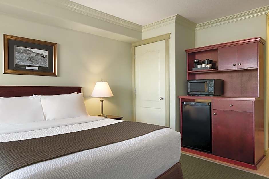 Quality Inn & Suites Whitecourt