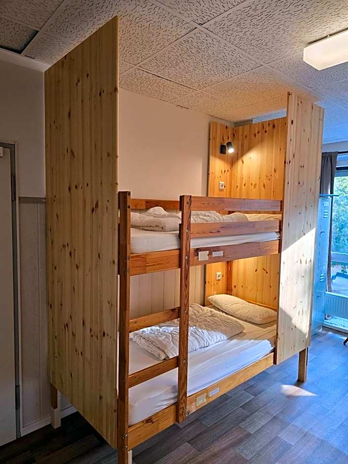 Max Hostel