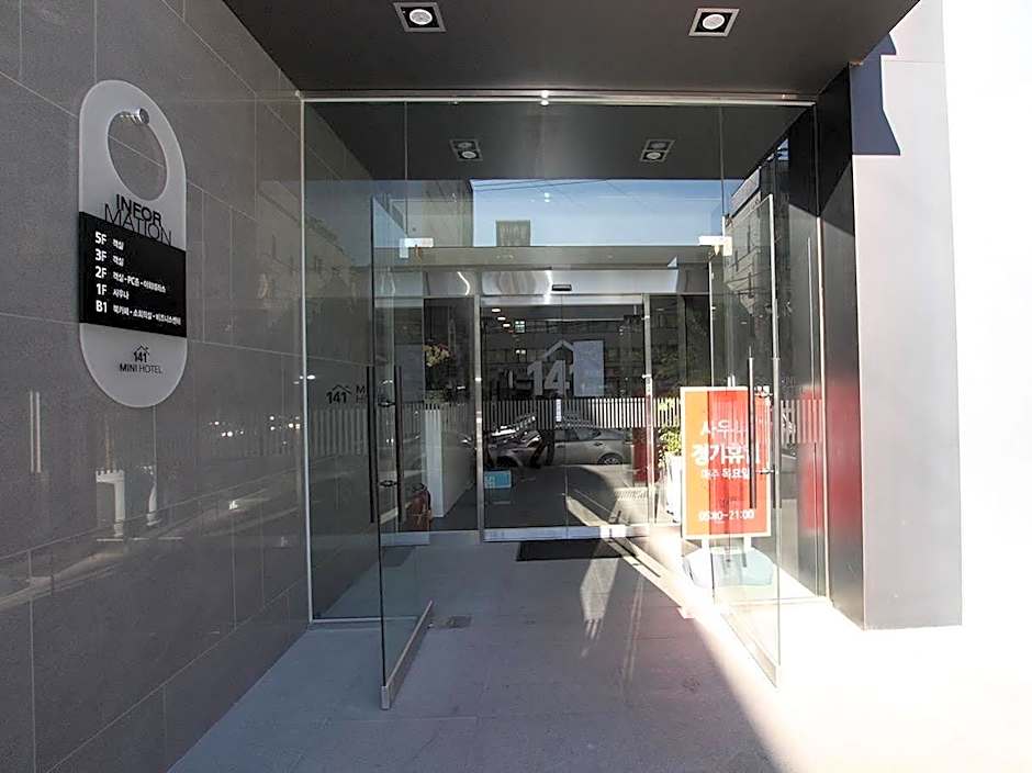 Mini Hotel 141
