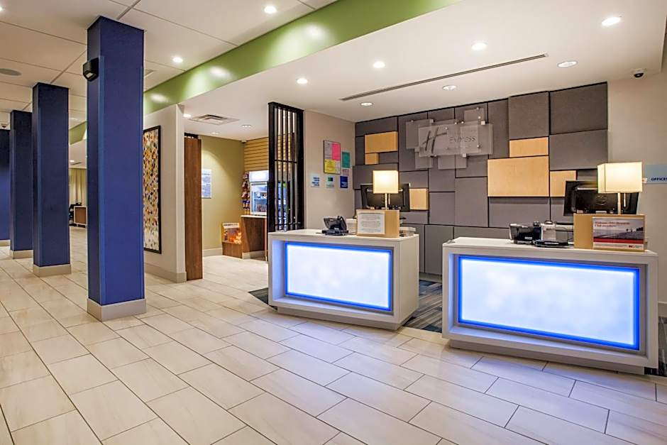 Holiday Inn Express & Suites Lexington Park California By IHG