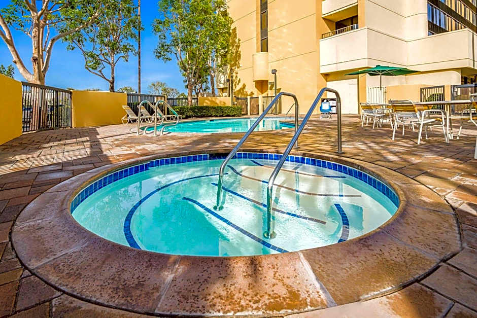 La Quinta Inn & Suites by Wyndham Buena Park