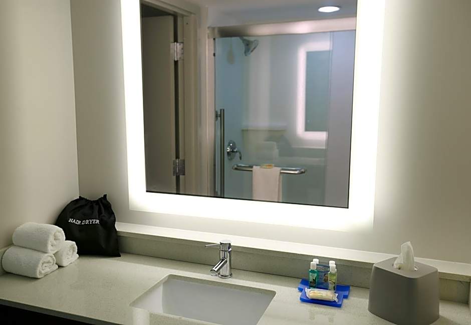 Holiday Inn Express Biloxi Beach Blvd. By IHG
