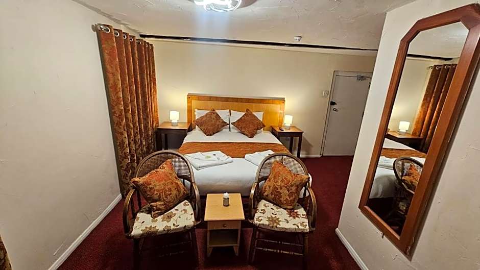 The Rose And Crown Hotel