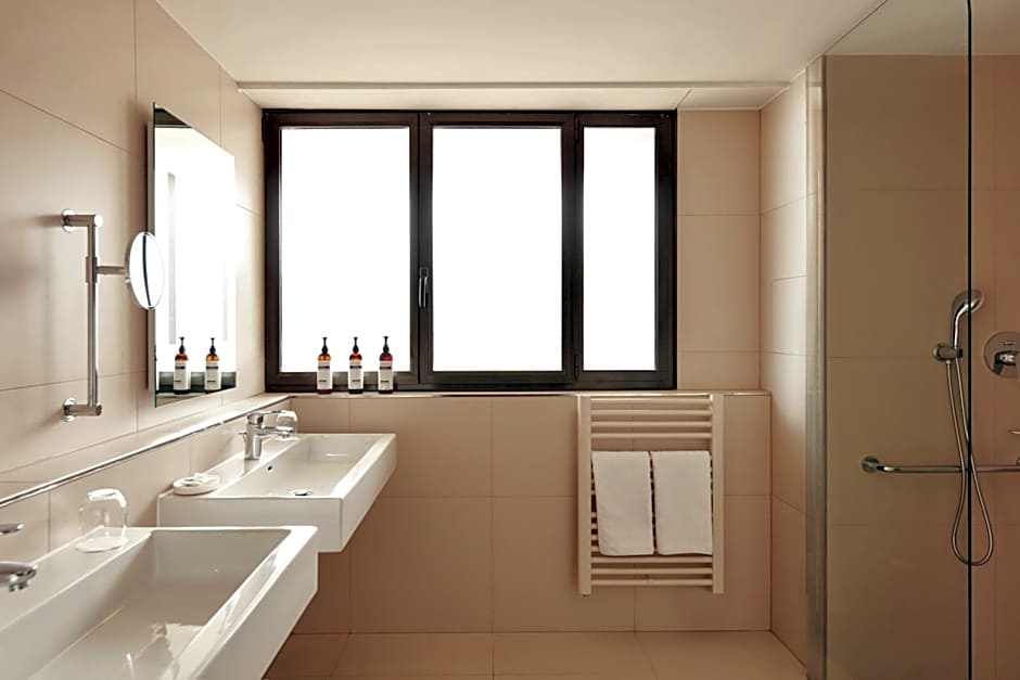 Hyatt Regency Nice Palais De La Mediterranee