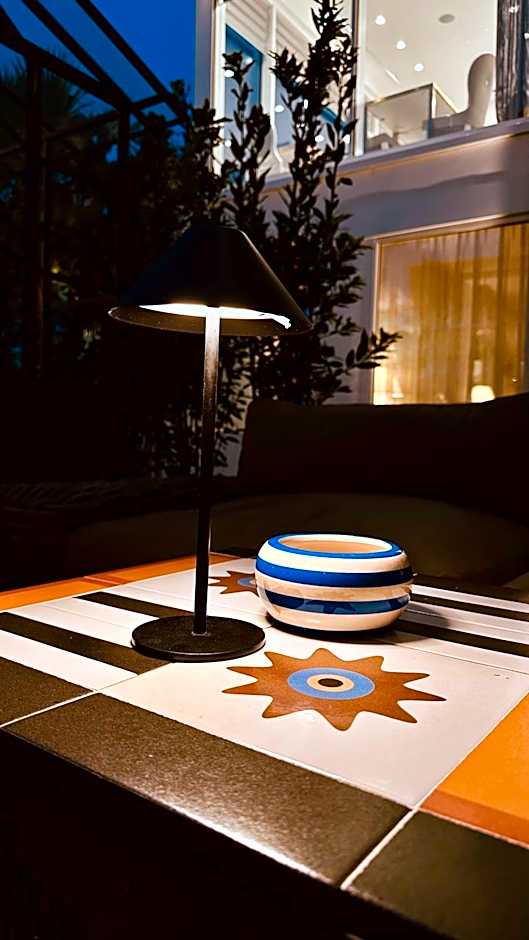 MARITTIMO Riccione - Hotel Clipper FRONTE MARE