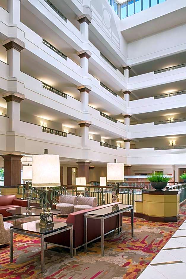 Sheraton Suites Akron Cuyahoga Falls