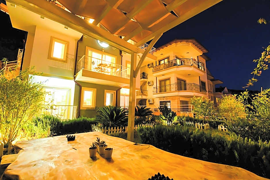 Kybele Suites