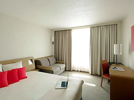 Superior Queen Room with Sofa