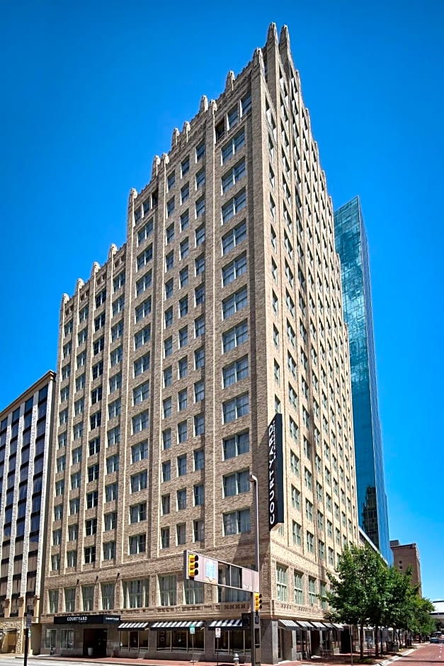 Courtyard by Marriott Fort Worth Downtown/Blackstone