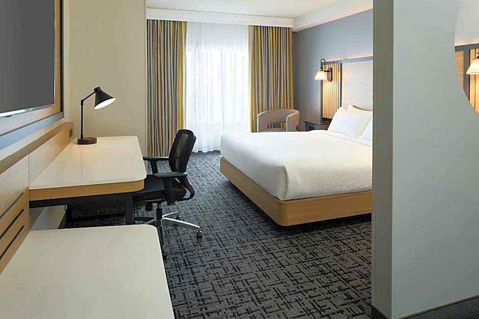Fairfield Inn & Suites by Marriott Montreal Airport