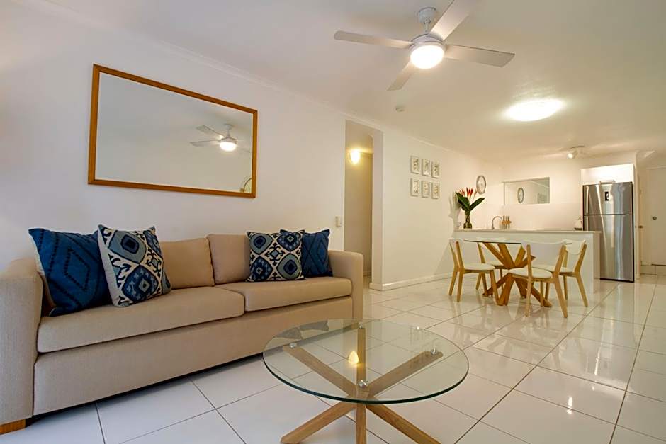 The White House Port Douglas