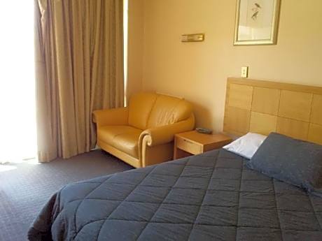 Standard Queen Room Upstairs