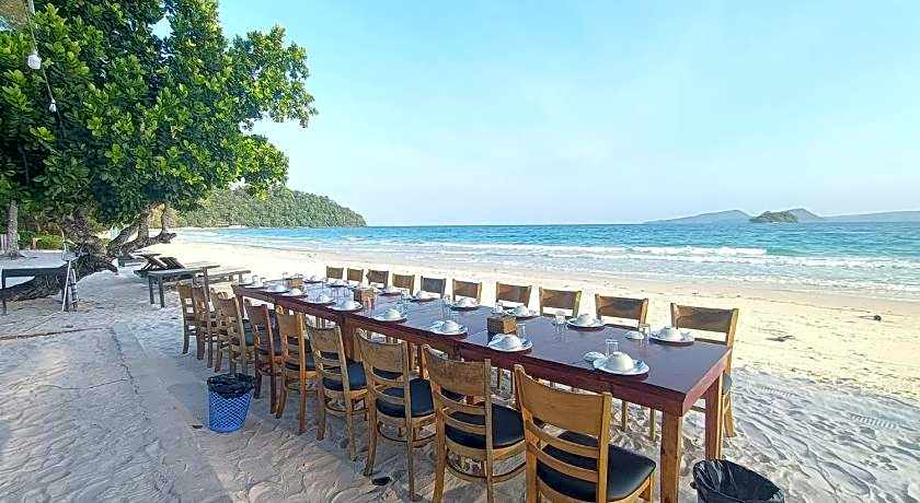 SCARLET SAILS BUNGALOW