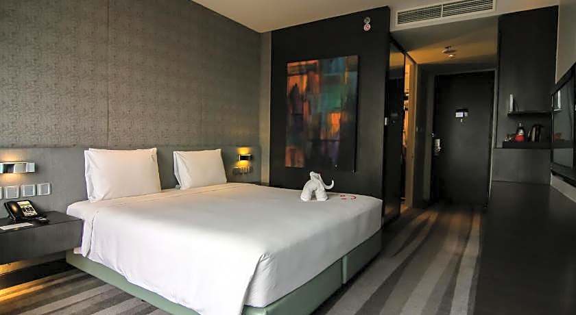 Holiday Inn Bangkok Sukhumvit By IHG
