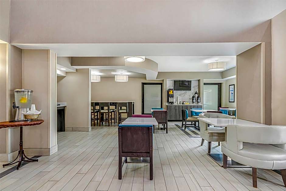 La Quinta Inn & Suites by Wyndham Batavia