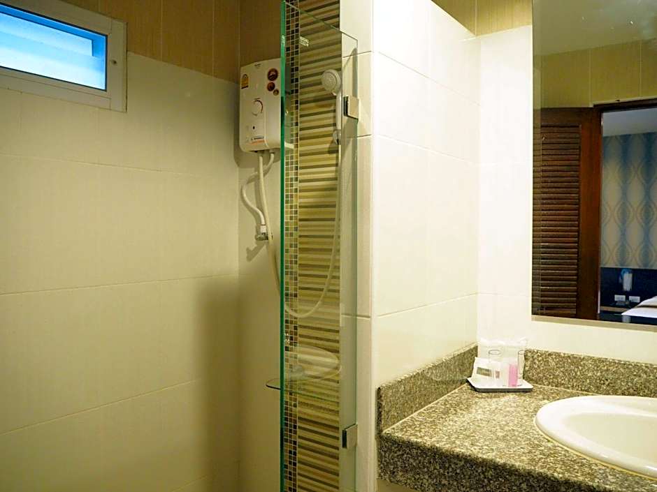 Suksomboon Hotel