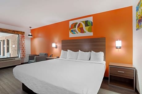 King Room with Bath Tub - Disability Access/Non-Smoking