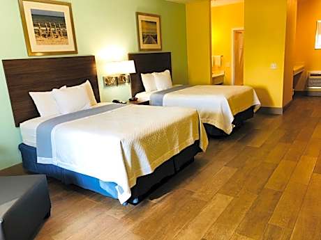 Queen Room with Two Queen Beds - Non-Smoking